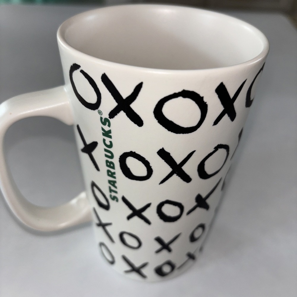 Starbucks Coffee Latte Mug 2015 Tall Cup Green Dot Collection XO Love 16 oz 3231